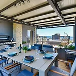 Crowonder Nika - With Heated Swimming Pool, Jacuzzi And Sauna Zára