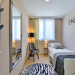 Villa Crowonder Nika - With Heated Swimming Pool, Jacuzzi And Sauna