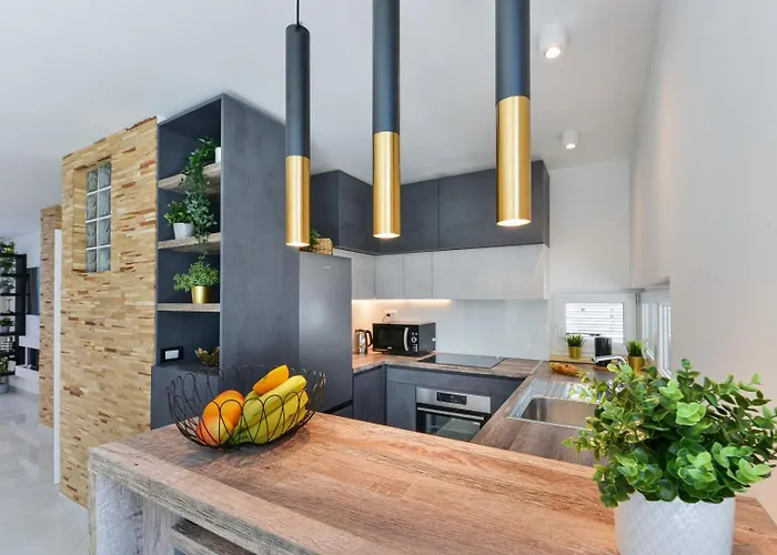 Crowonder Nika - With Heated Swimming Pool, Jacuzzi And Sauna Villa Zadar