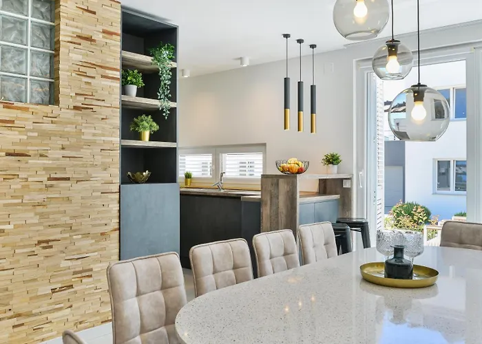 Crowonder Nika - With Heated Swimming Pool, Jacuzzi And Sauna * Zadar