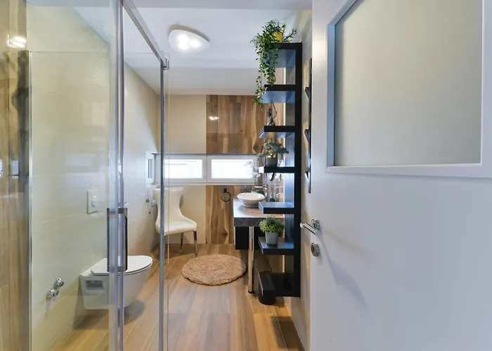 Crowonder Nika - With Heated Swimming Pool, Jacuzzi And Sauna