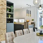Crowonder Nika - With Heated Swimming Pool, Jacuzzi And Sauna * Ζαντάρ