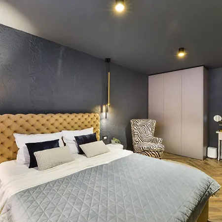 Vila Crowonder Nika - With Heated Swimming Pool, Jacuzzi And Sauna Zadar