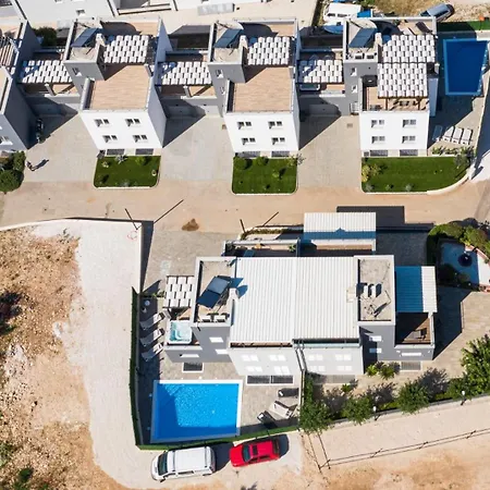 Willa Crowonder Nika - With Heated Swimming Pool, Jacuzzi And Sauna