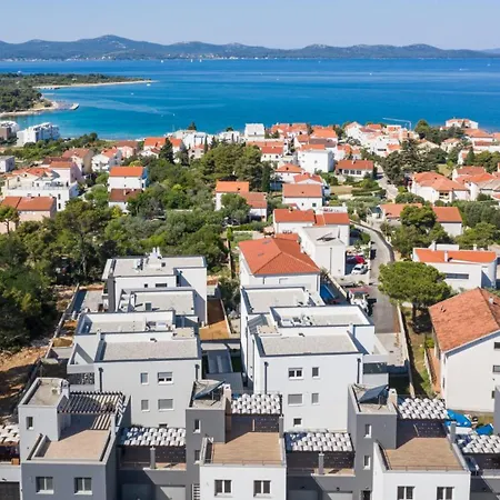 Crowonder Nika - With Heated Swimming Pool, Jacuzzi And Sauna Willa Zadar